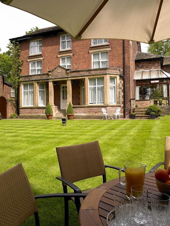 The White House Manor Hotel Prestbury  Exterior photo